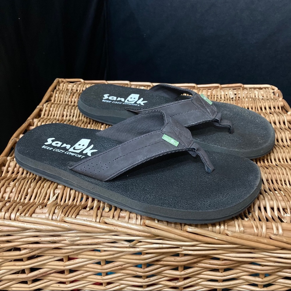 Sanuk yoga mat flip flops